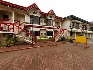 Linmarr Davao Hotels And Apartelles 3*,
